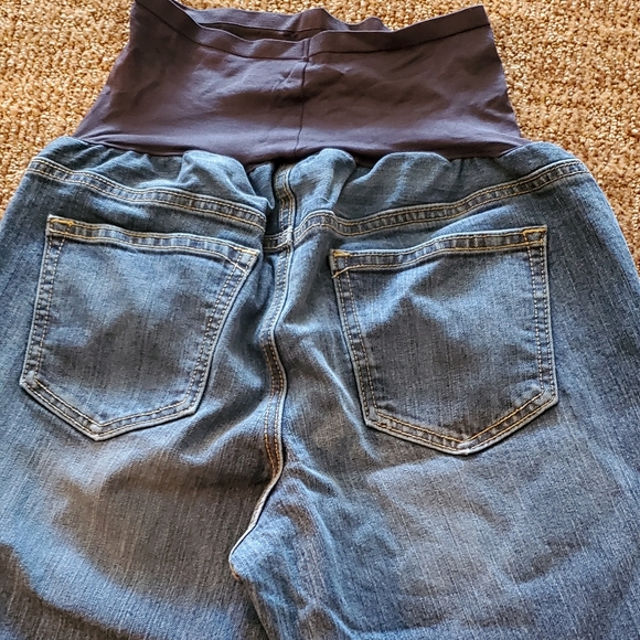 🎉🎉HP🎉🎉Old Navy Maternity Flare Jeans - Picture 5 of 5